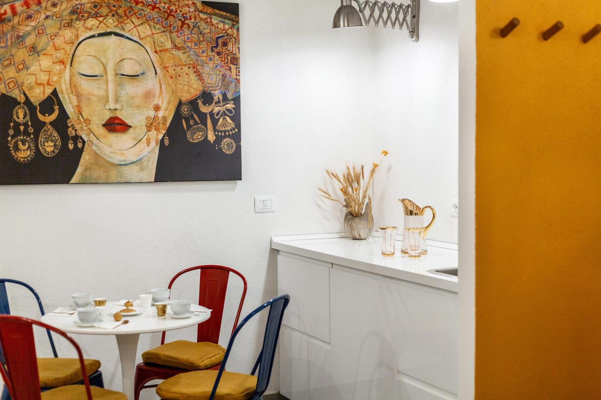 Elegante Nel Centro Storico Di Appartamento *